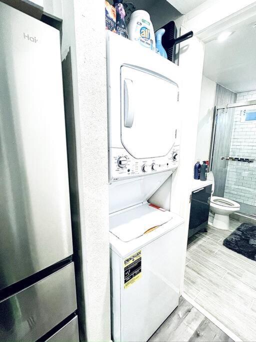 Luxe Travel Retreat Near Deep Ellum Apartment Далас Екстериор снимка
